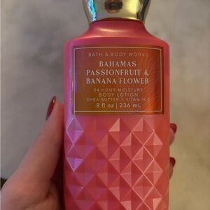 Bath & Body Works Bahamas Passionfruit & Banana Flower Body Lotion - Pink